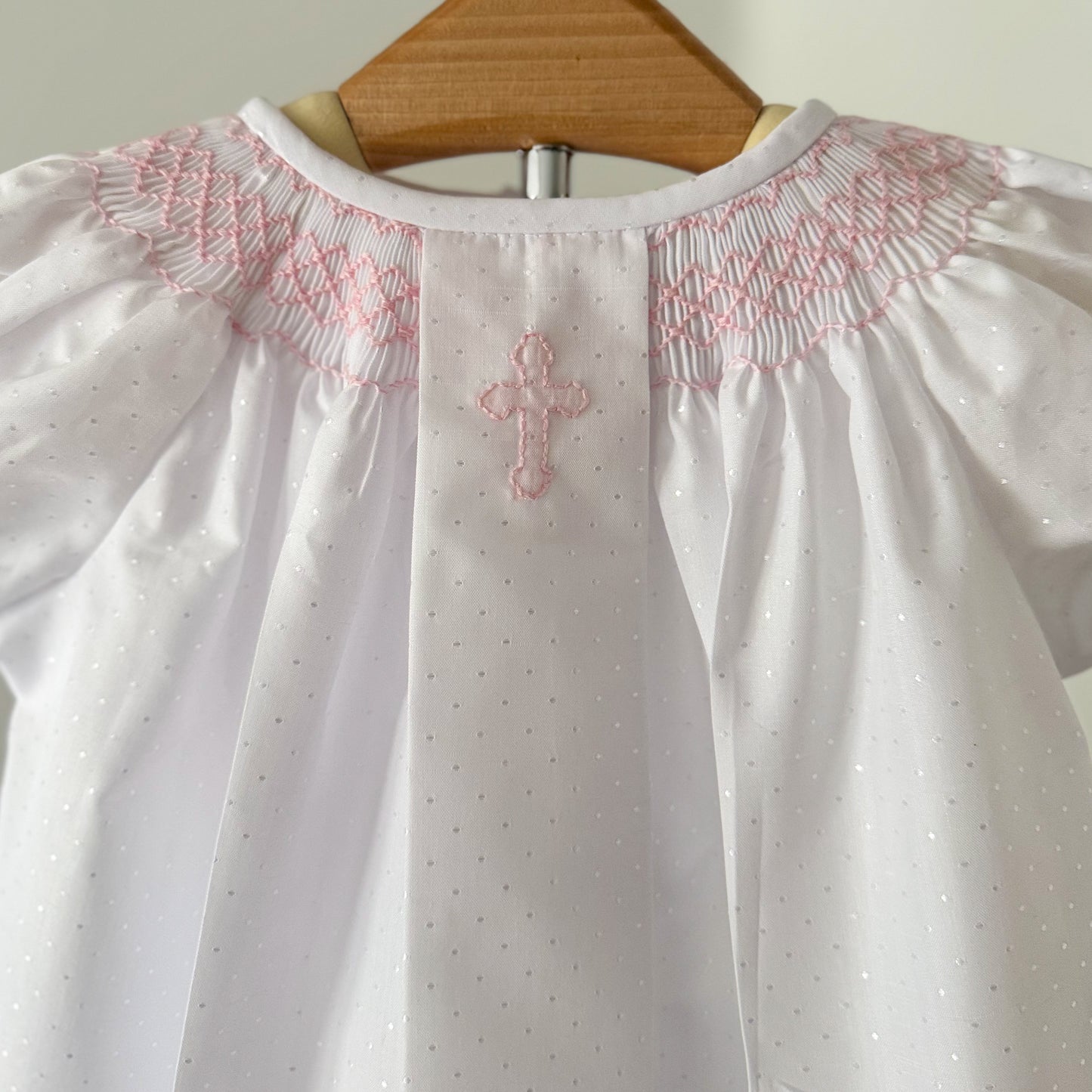 Vestido cruz bordada