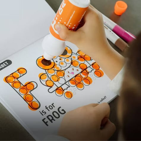 Mega dot art book