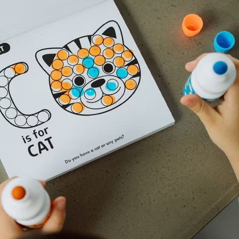 Mega dot art book