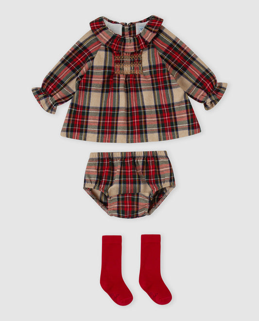 Escoses vestido con calcetines