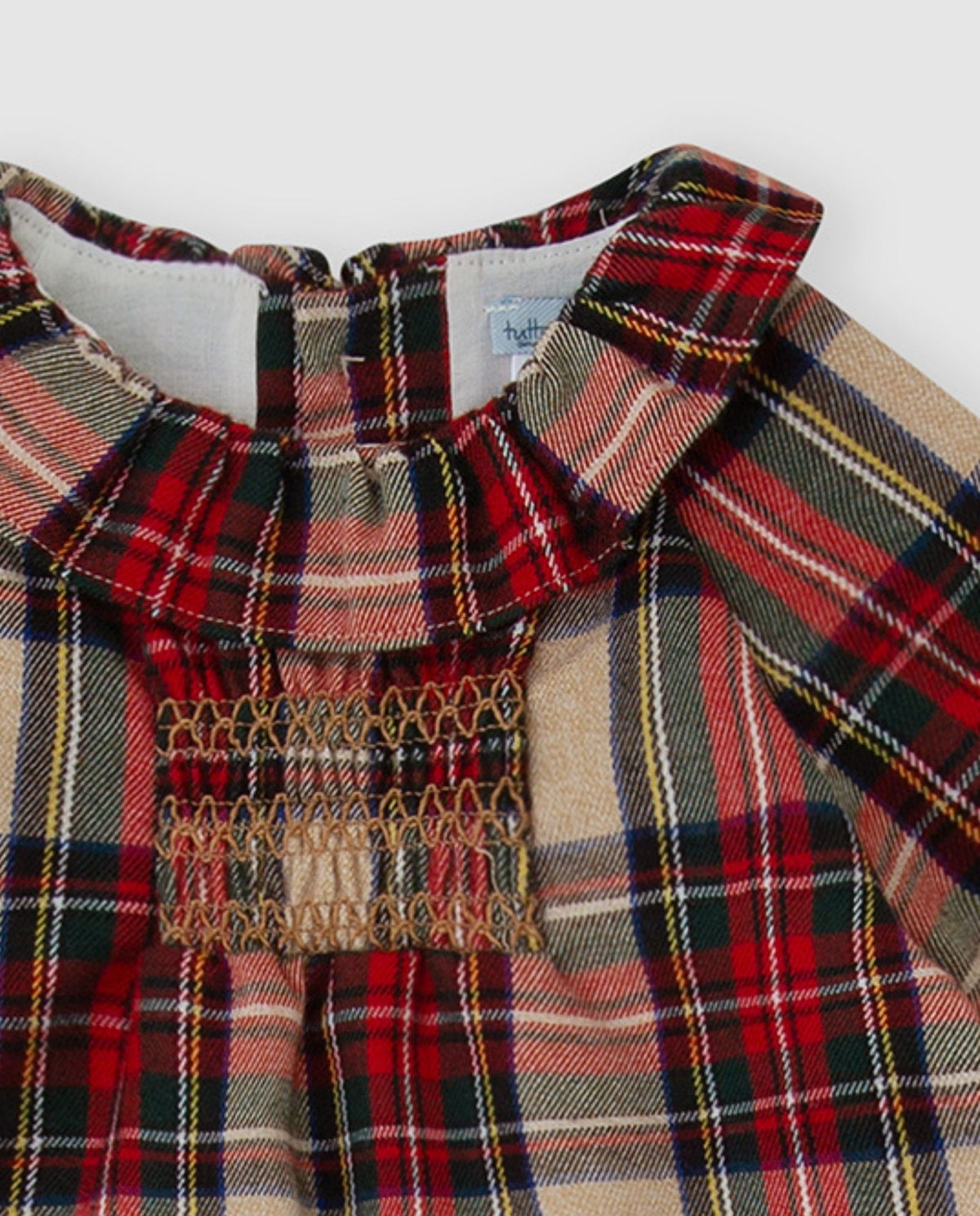 Escoses vestido con calcetines