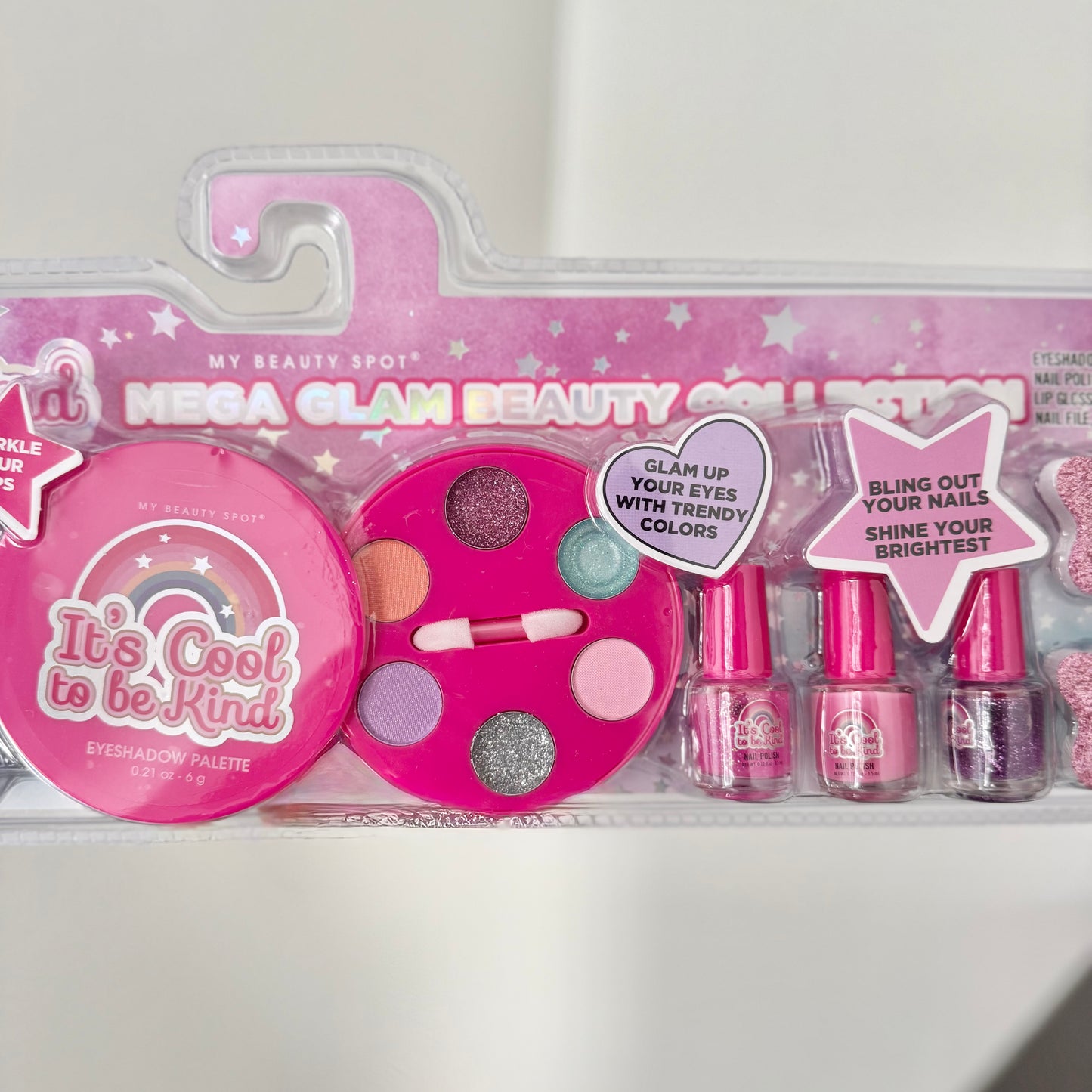 Mega glam beauty collection