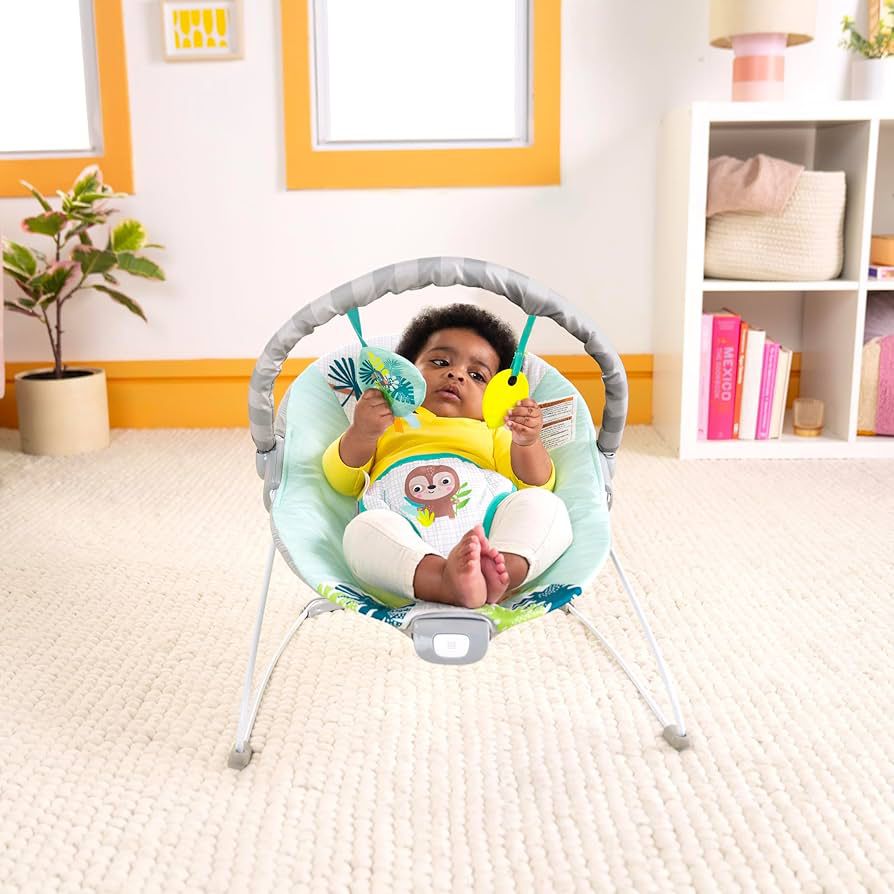 Wild wonders vibrating bouncer