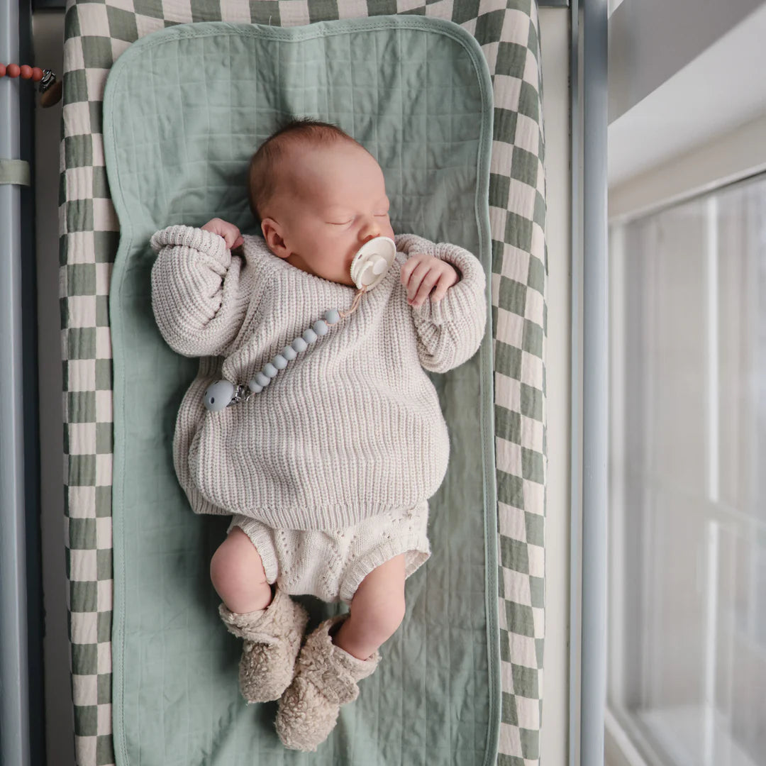 Changing pad liners